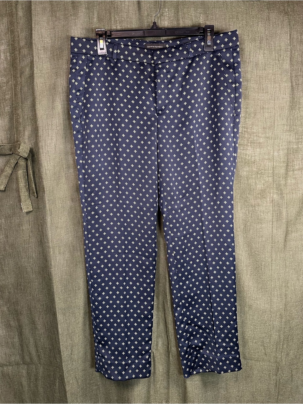 Banana Republic Avery Trouser in a Navy Print